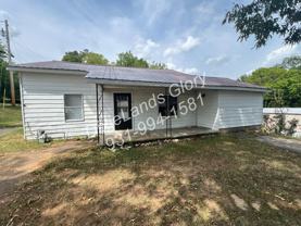 123 W Willow St - Photo 1 of 1