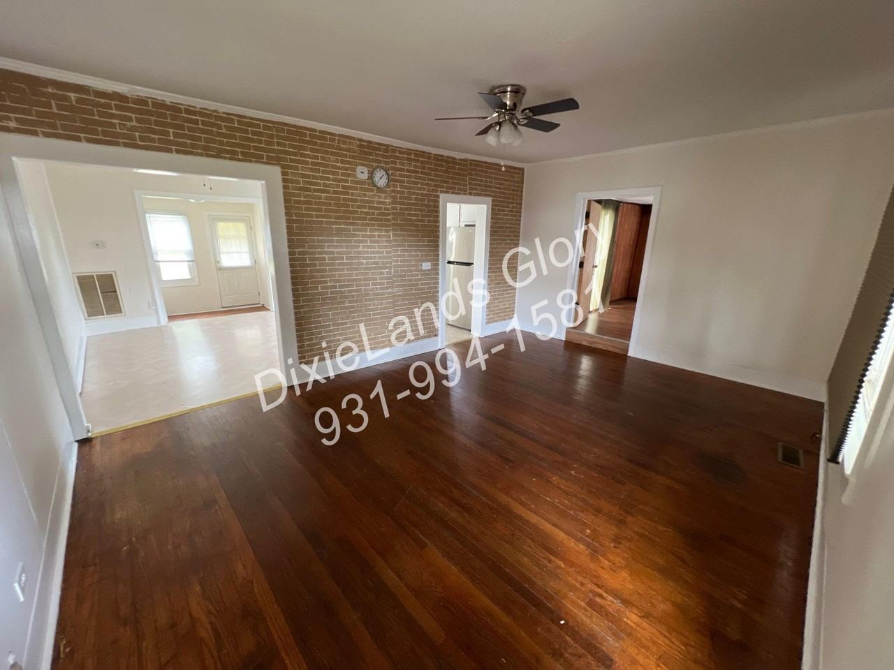 123 W Willow St - Photo 3 of 20