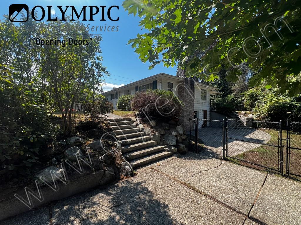 1401 Division St Nw - Photo 2 of 32