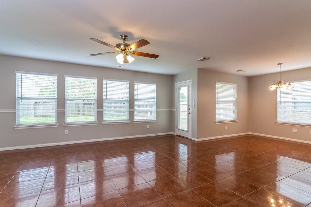 16110 Marcelia Dr - Photo 4 of 14