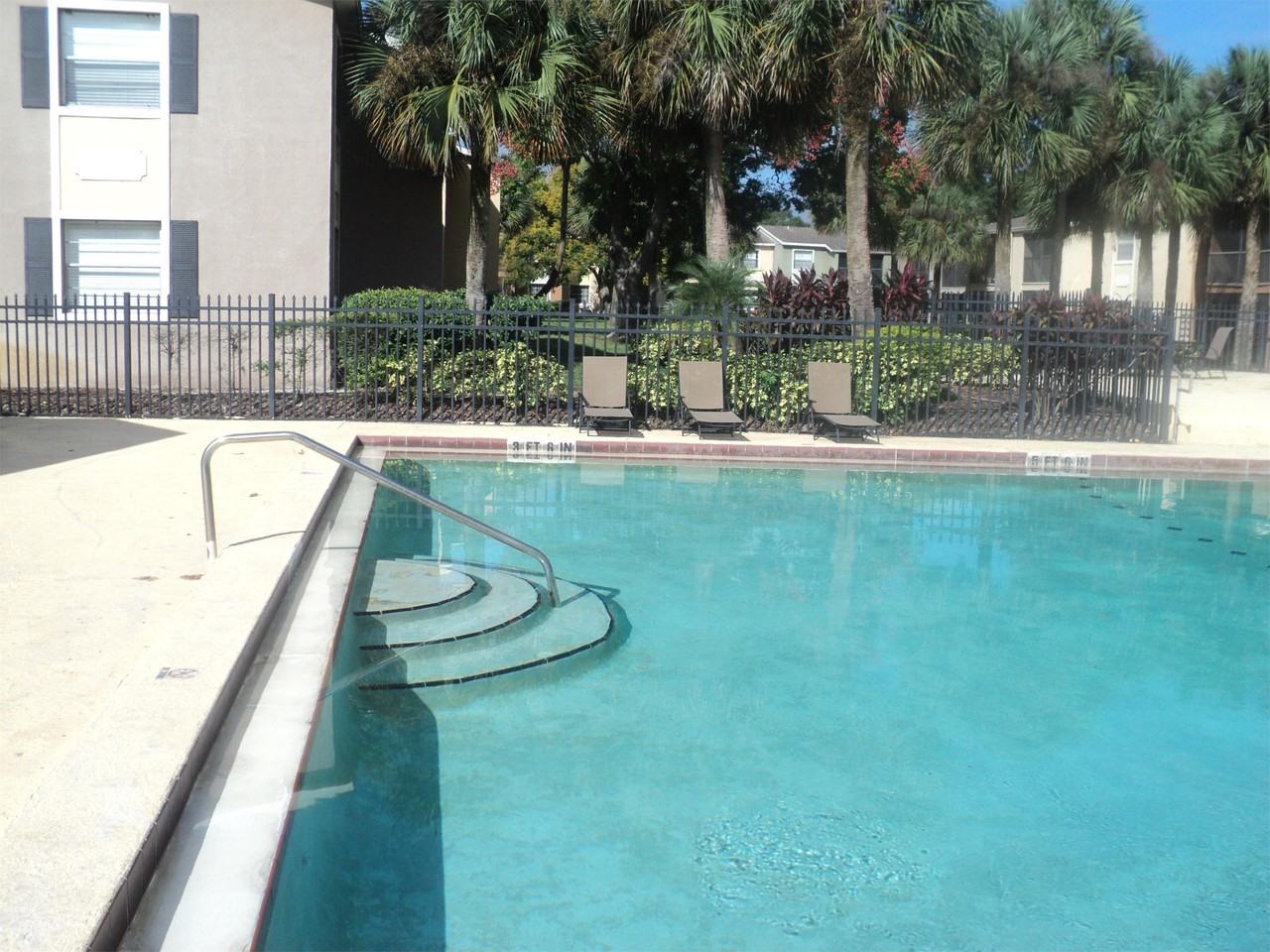 2565 N Alafaya Trl #1 - Photo 2 of 17