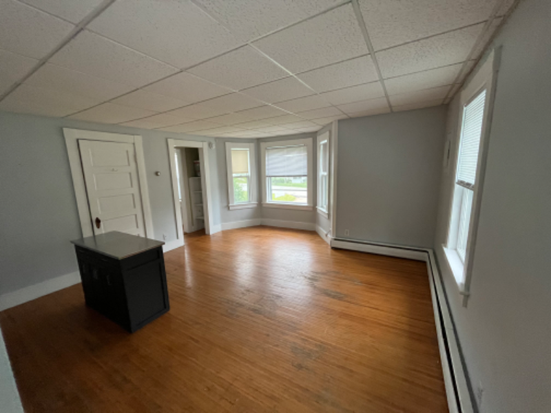 38 Main St #D - Photo 2 of 8