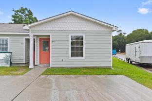 957 Middle Ln - Photo 1 of 1