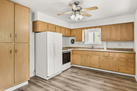 5317 Old Middleton Rd #1 - Photo 3 of 16