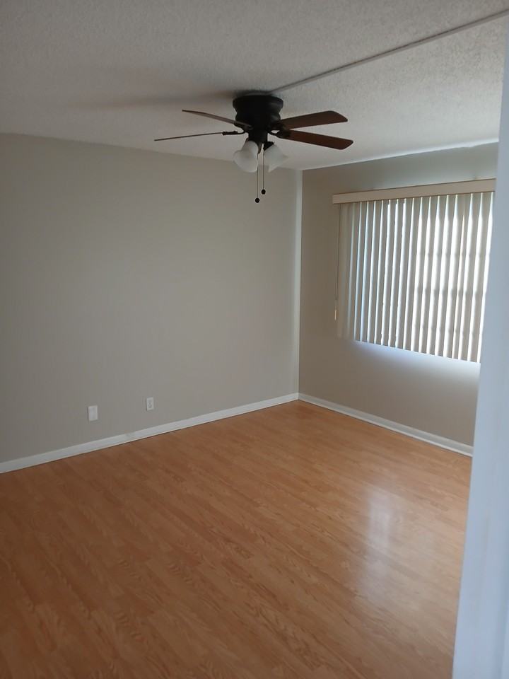 4700 Lucerne Lakes Blvd #406 - Photo 2 of 21