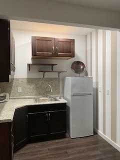 1420 Dayton St #B - Photo 2 of 23