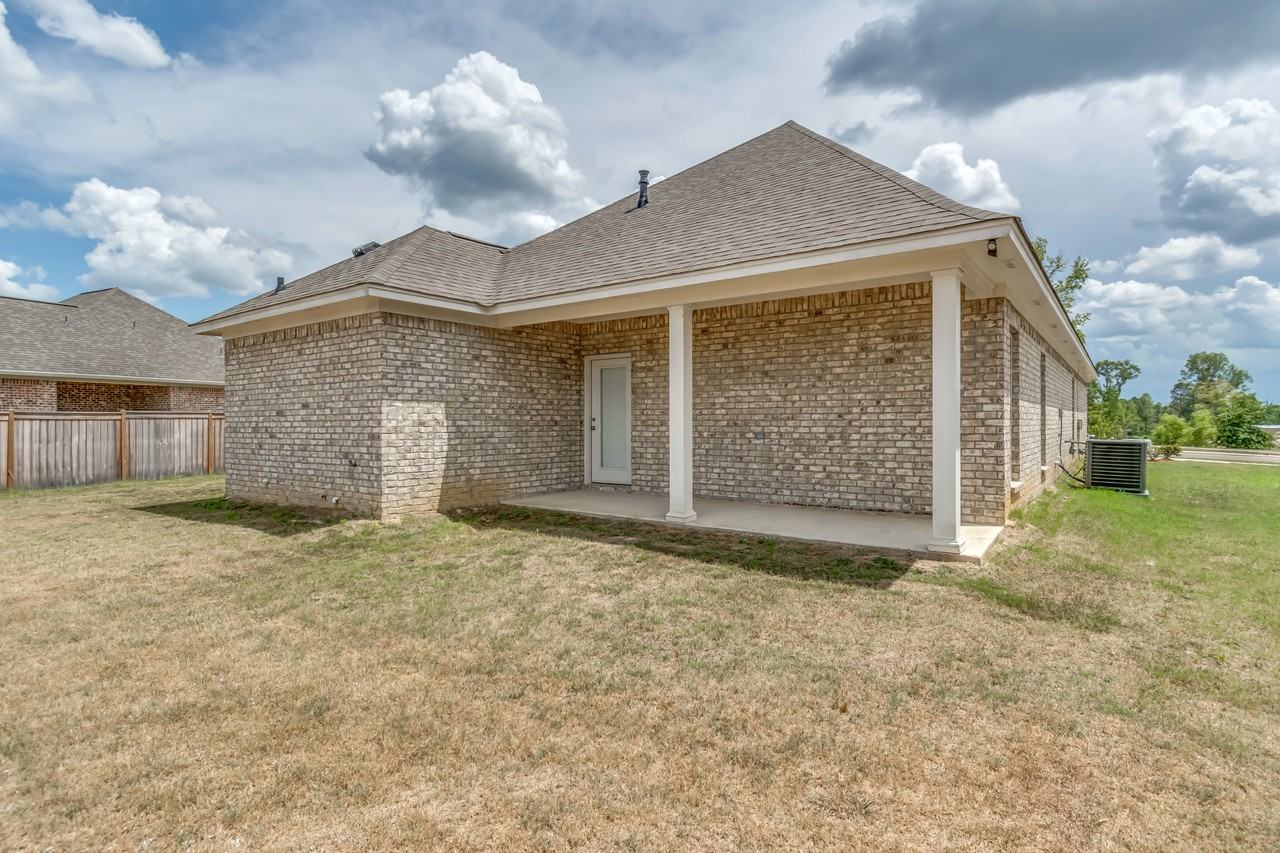 867 Long Leaf Cir #NA - Photo 2 of 19