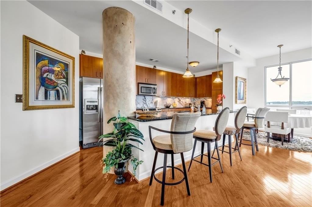 711 Cosmopolitan Dr Ne - Photo 3 of 50