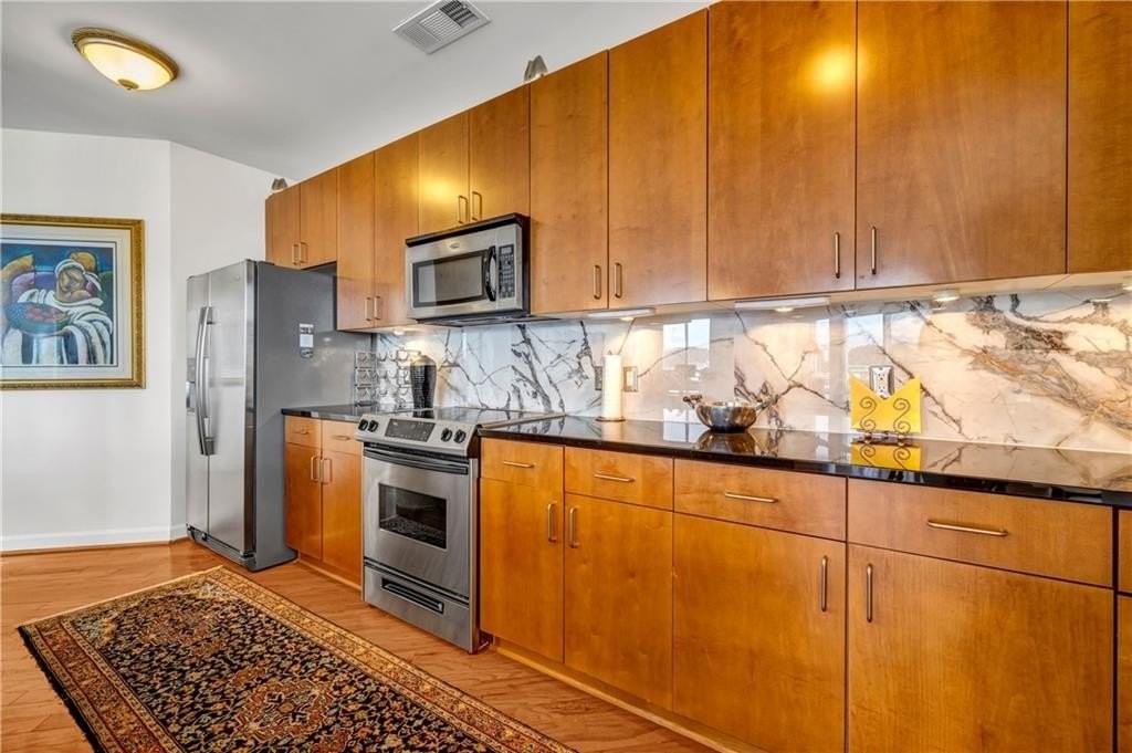 711 Cosmopolitan Dr Ne - Photo 5 of 50