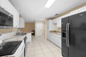 featured image of Maloney Ln