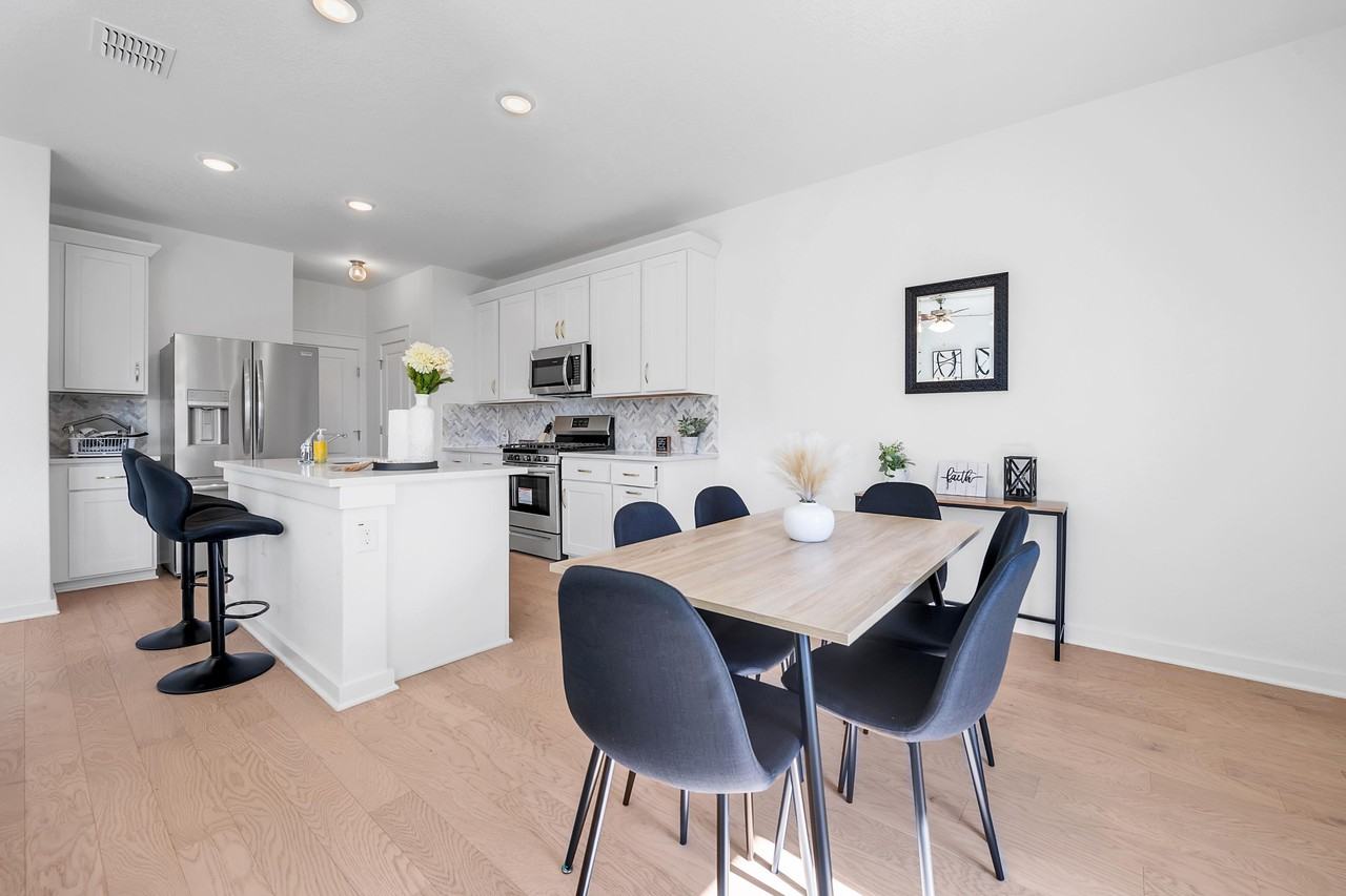 Grenadine Bloom Bend - Photo 2 of 8