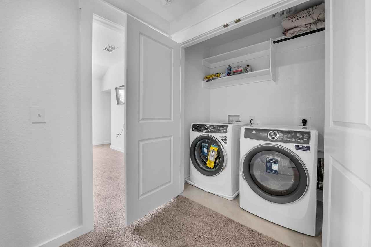 Grenadine Bloom Bend - Photo 6 of 8