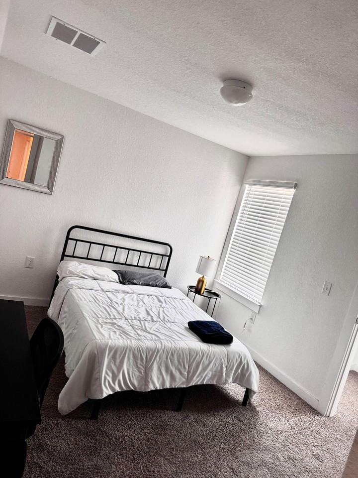 Grenadine Bloom Bend - Photo 7 of 8