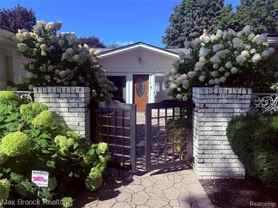 4784 S Valleyview Rd - Photo 1 of 1