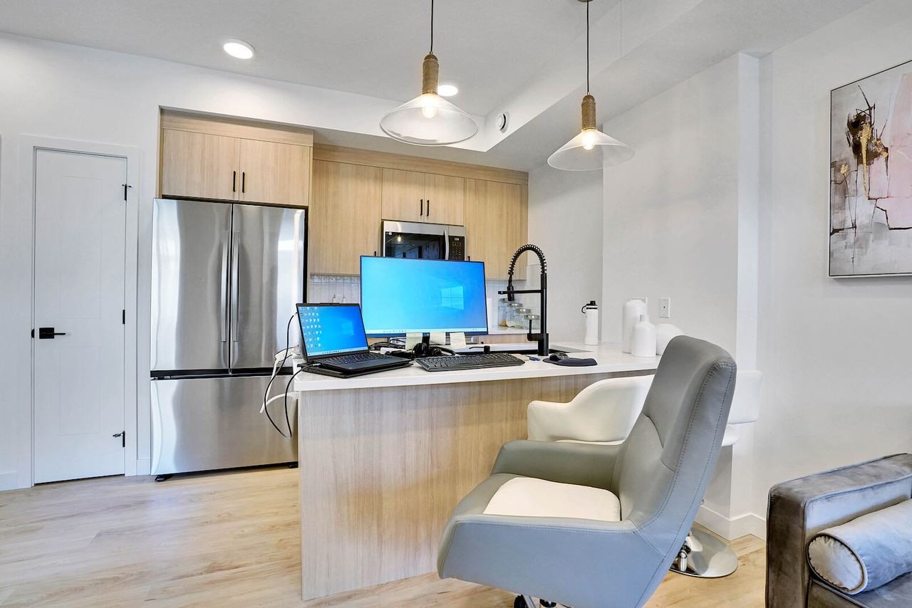 8 Seton Circle Southeast - Photo 3 of 12