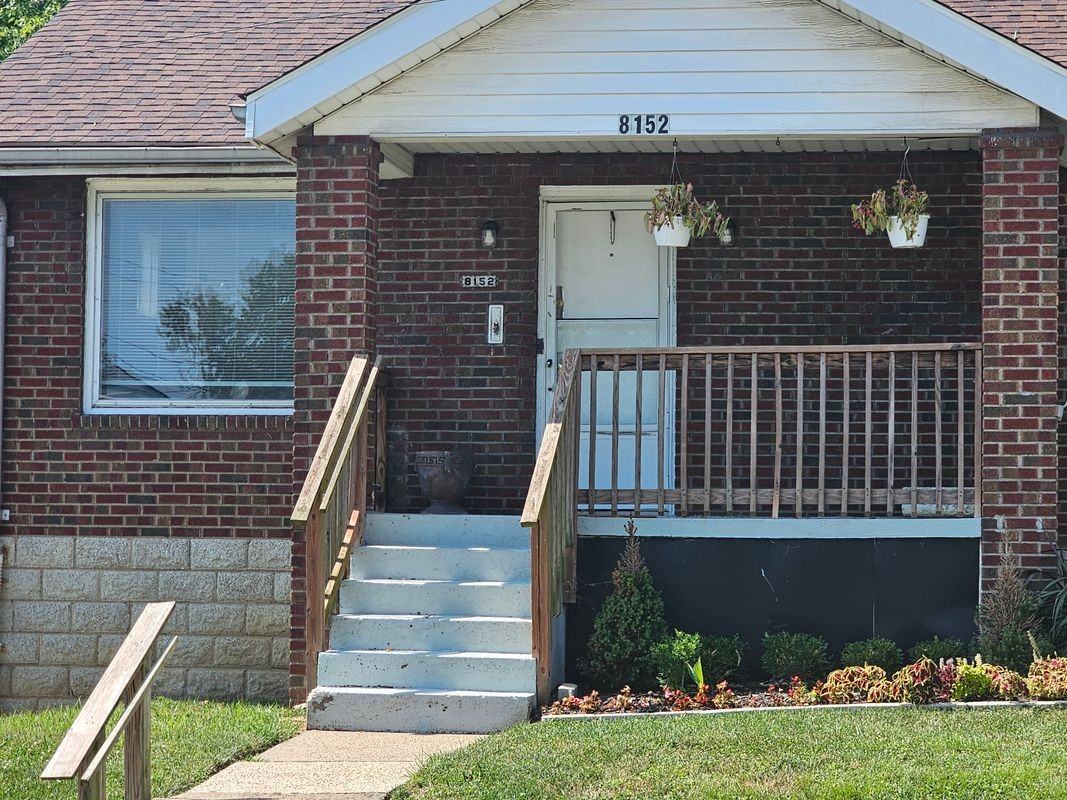 8152 Toddy Ave - Photo 2 of 15