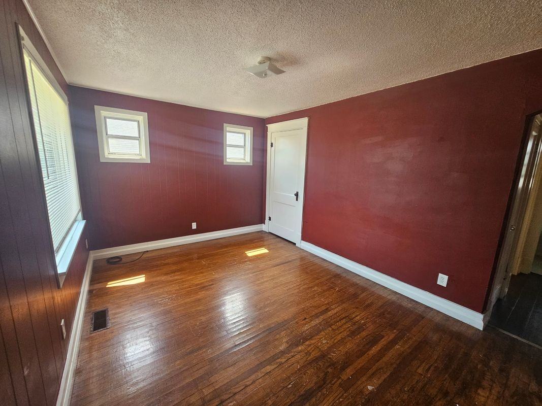 8152 Toddy Ave - Photo 3 of 15