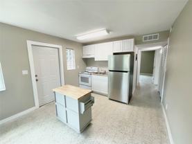 1023 N Tamarind Ave - Photo 1 of 1