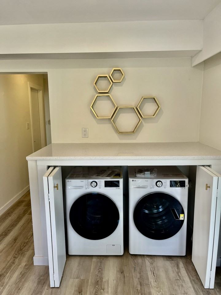 268 West Osborne Road - Photo 4 of 13