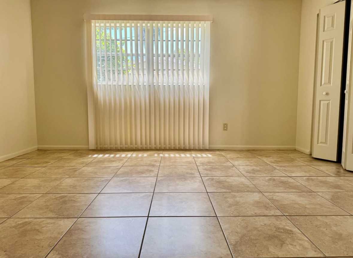 801 South 6th Street #14 - Photo 2 of 8