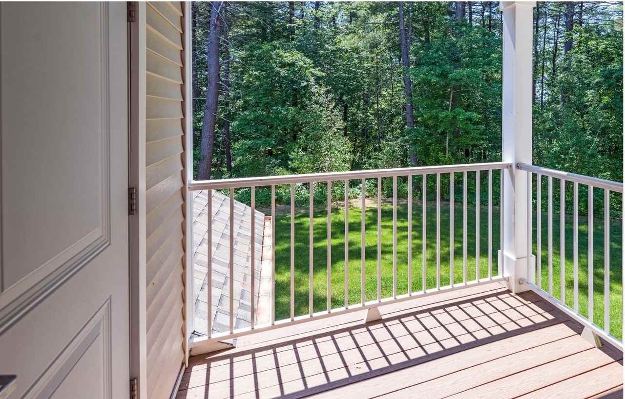 The Woodlands - Photo 3 of 29