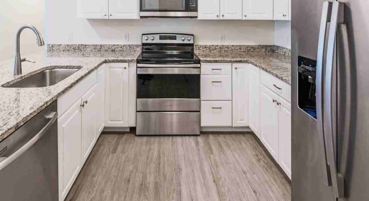 The Woodlands - Photo 3 of 30