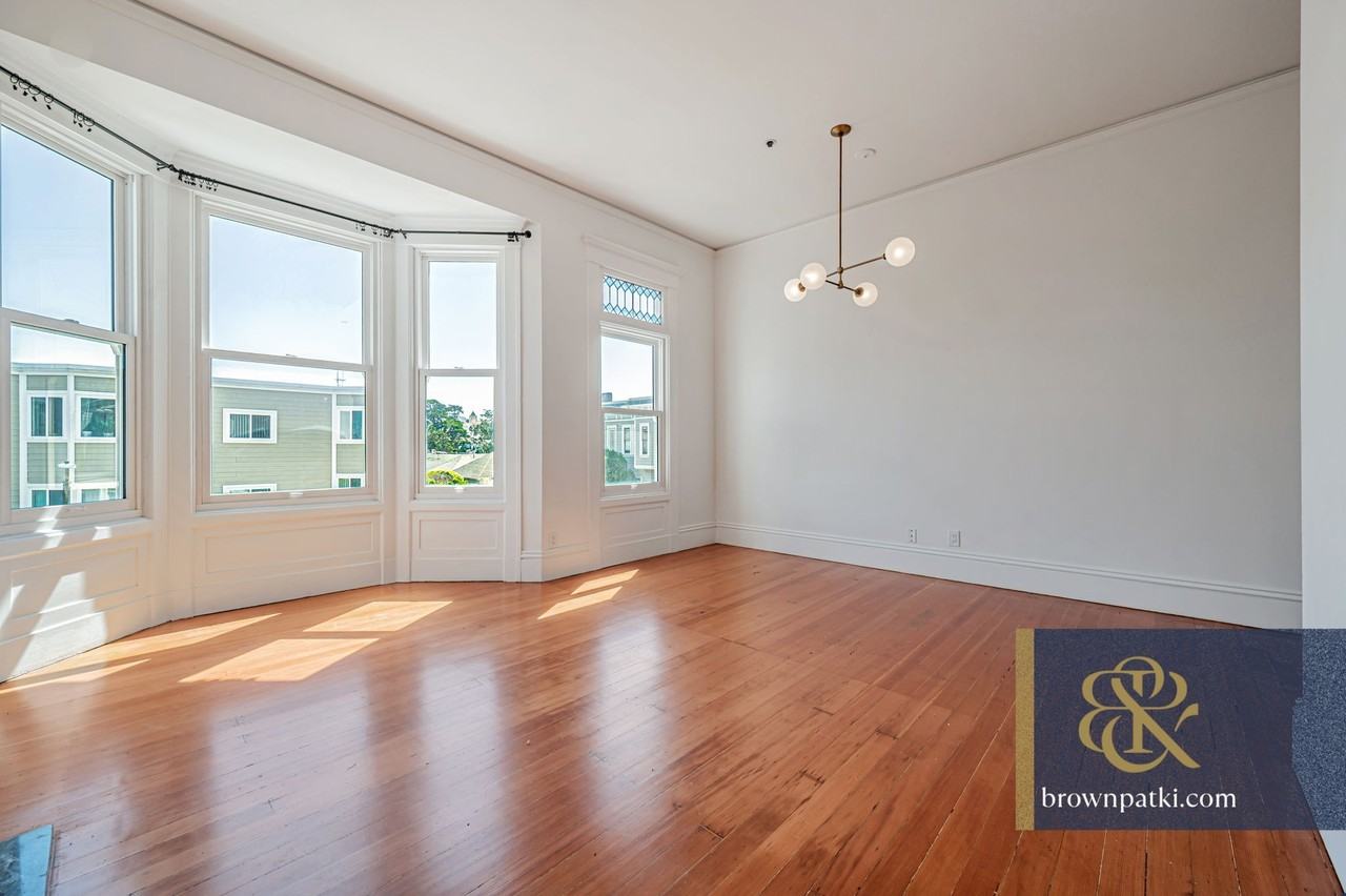 354 Walnut St - Photo 3 of 21