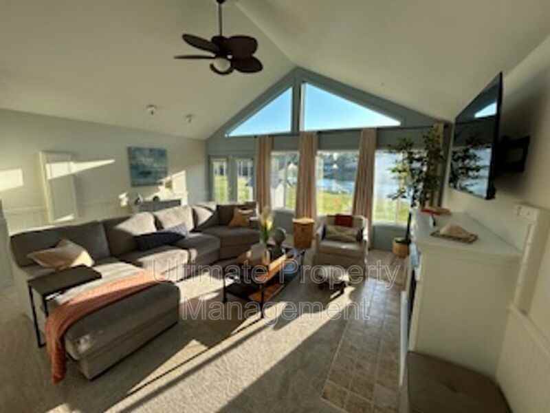 2447 Frink Lake Dr - Photo 6 of 27