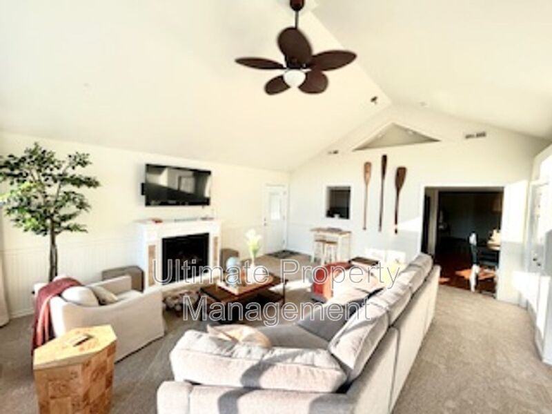 2447 Frink Lake Dr - Photo 7 of 27