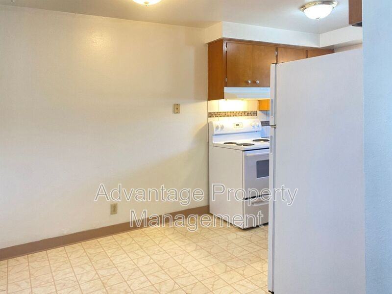 365 Jackson St W #3A - Photo 3 of 11