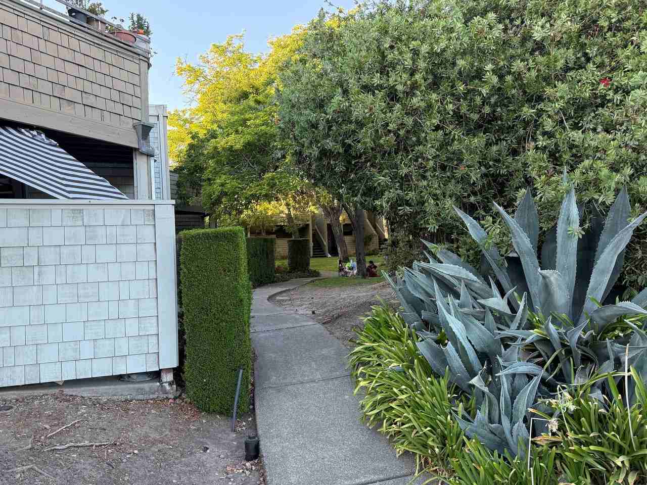 Garden Court Apartments - Photo 4 of 14