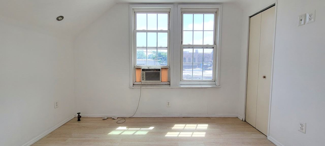 209 Sylvan Avenue #3rd Floor - Photo 4 of 5