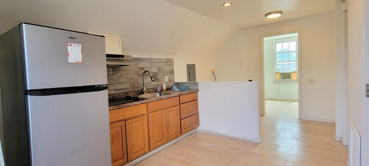 209 Sylvan Avenue #3rd Floor - Photo 2 of 5