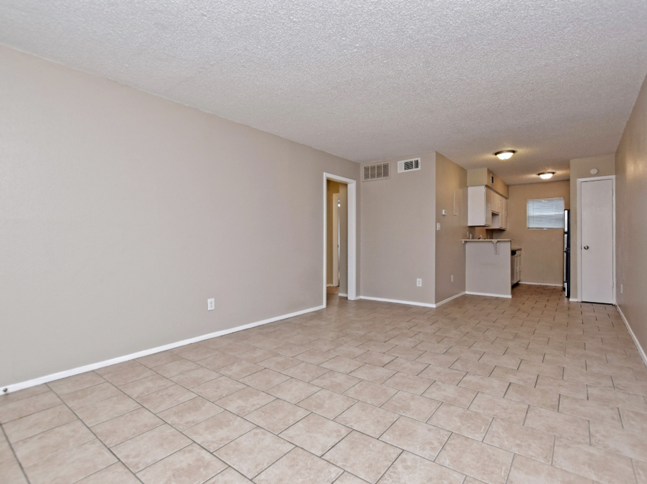 Peppertree Apartments - Photo 5 of 36