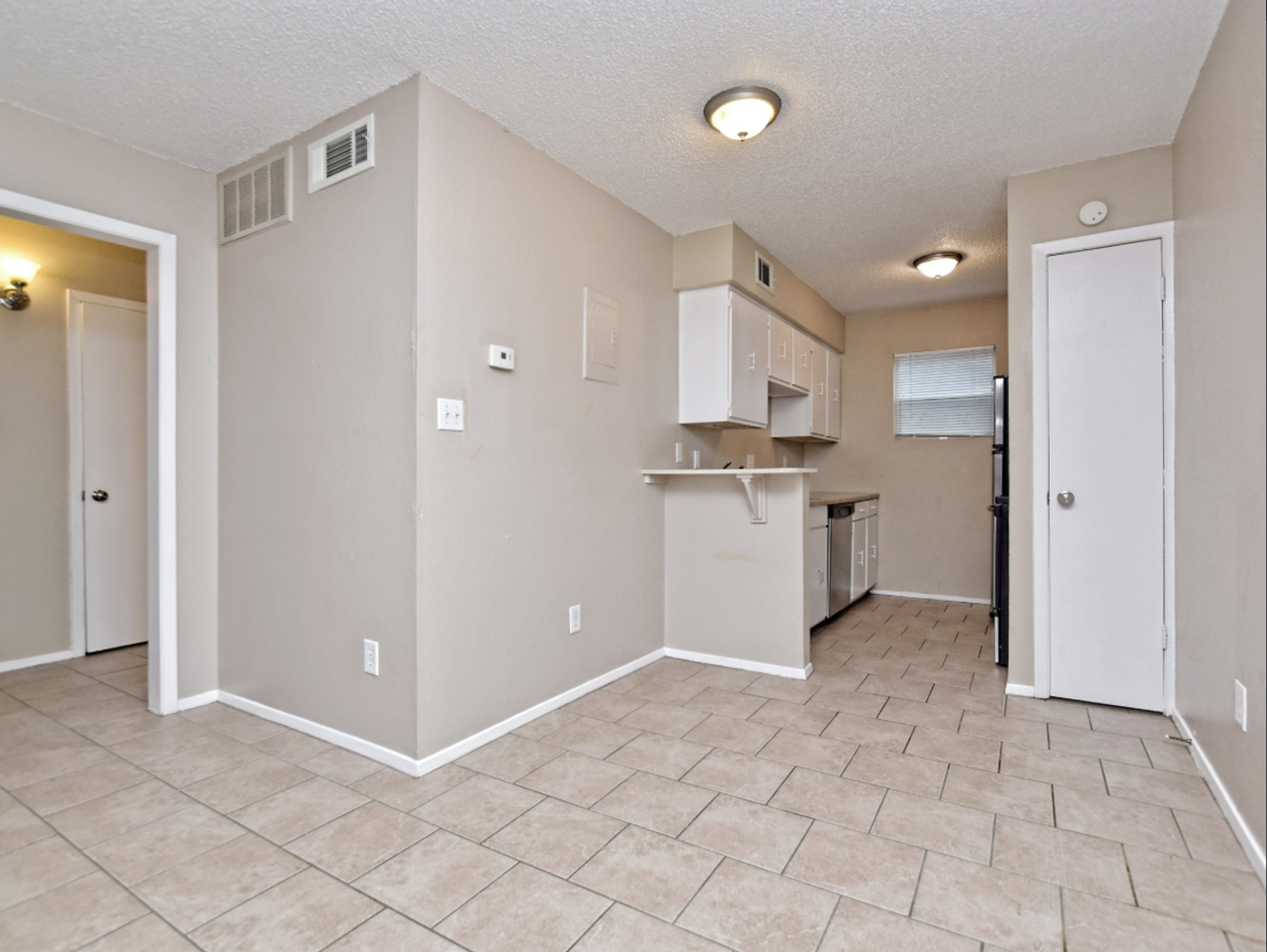 Peppertree Apartments - Photo 6 of 36
