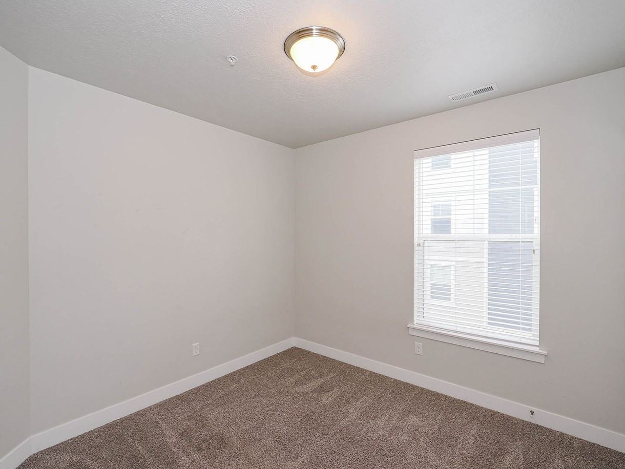 14474 S Renner Ln - Photo 6 of 28