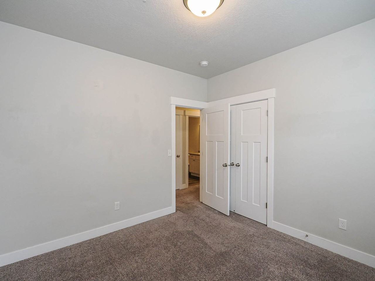 14474 S Renner Ln - Photo 7 of 28