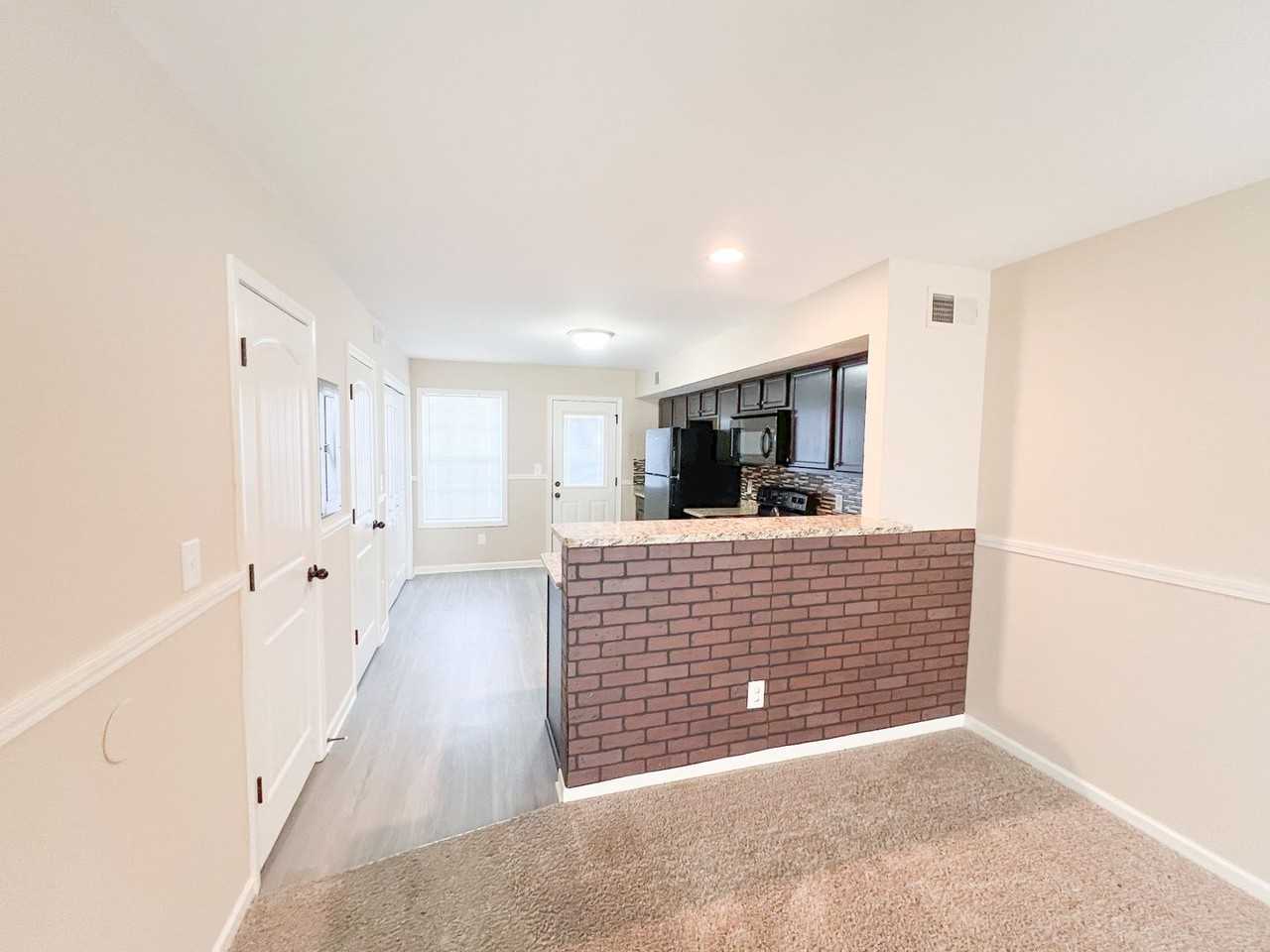 2267 Mccormick Ln - Photo 3 of 12