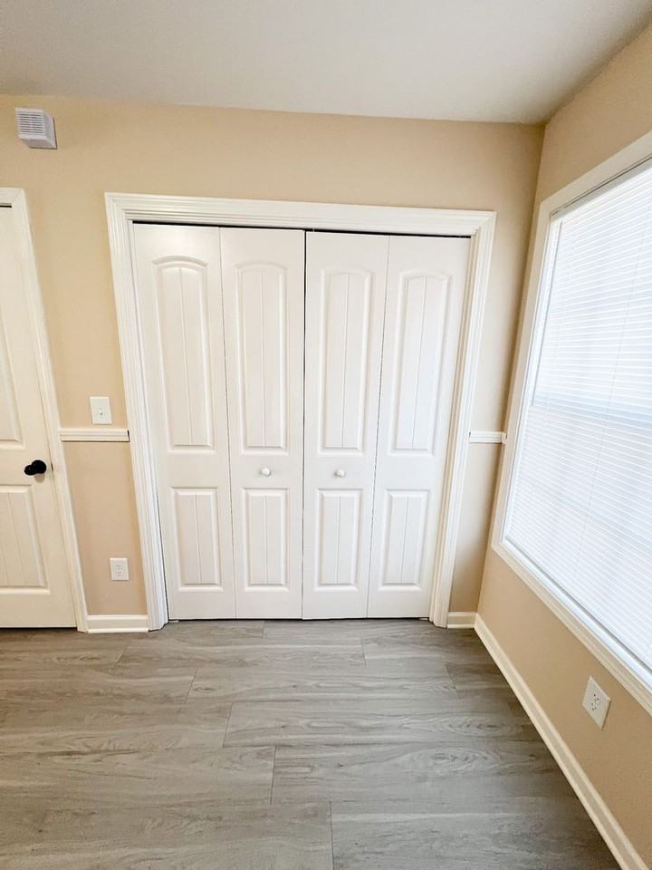 2267 Mccormick Ln - Photo 5 of 12