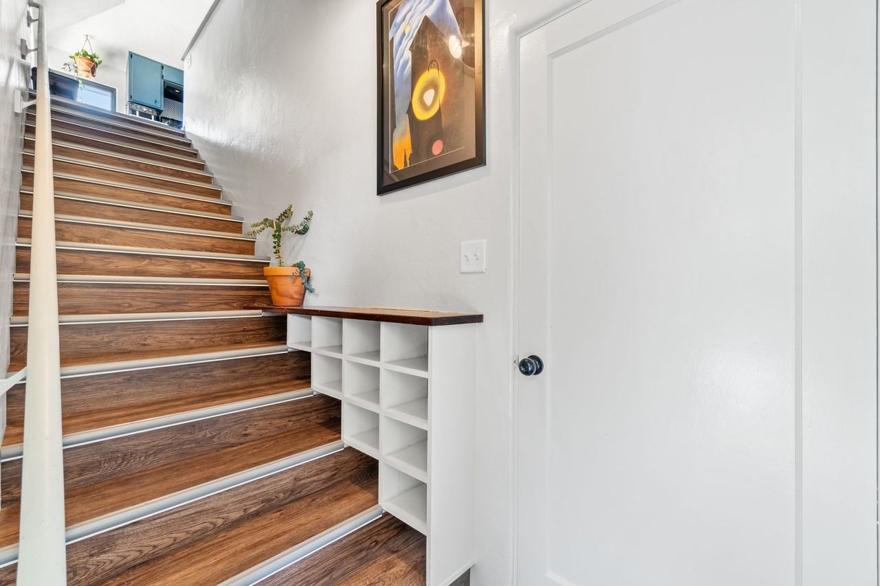 115 15th St #B - Photo 5 of 14