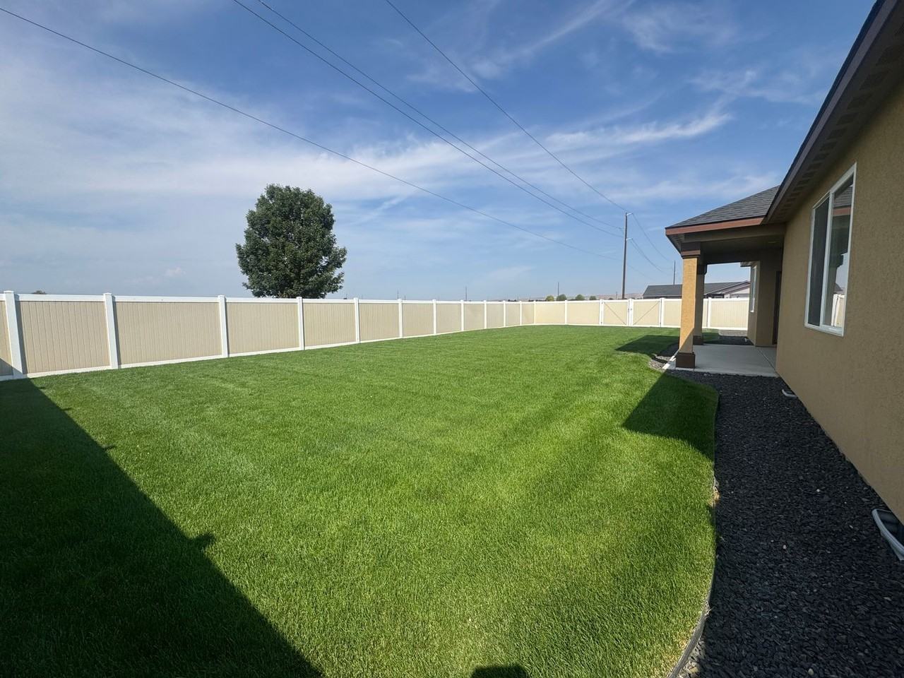 1918 9th Ave Sw - Photo 3 of 12