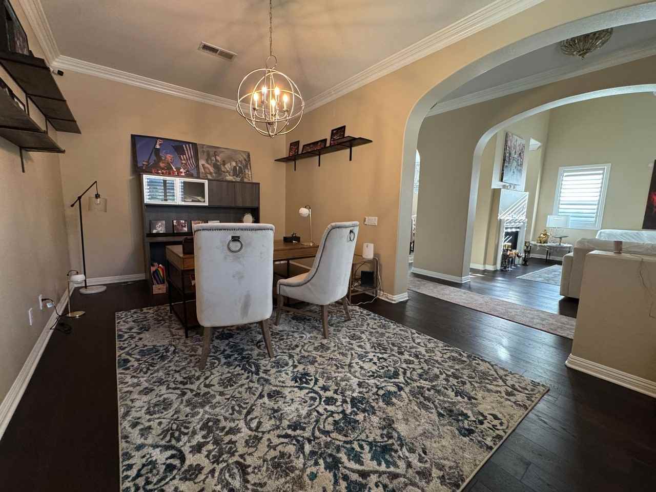 18402 Lakepointe Dr - Photo 2 of 28