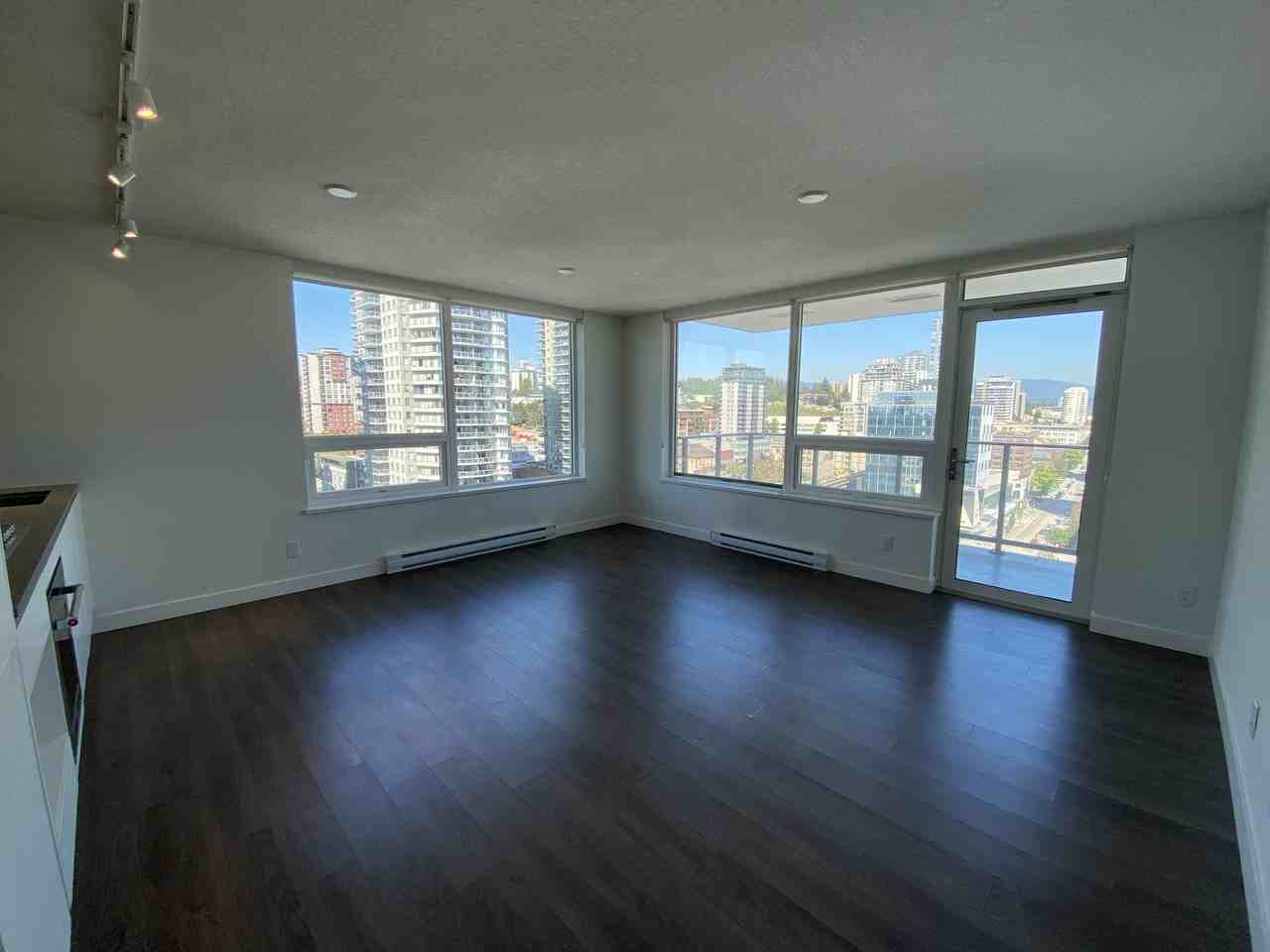 908 Quayside Drive - Photo 4 of 23