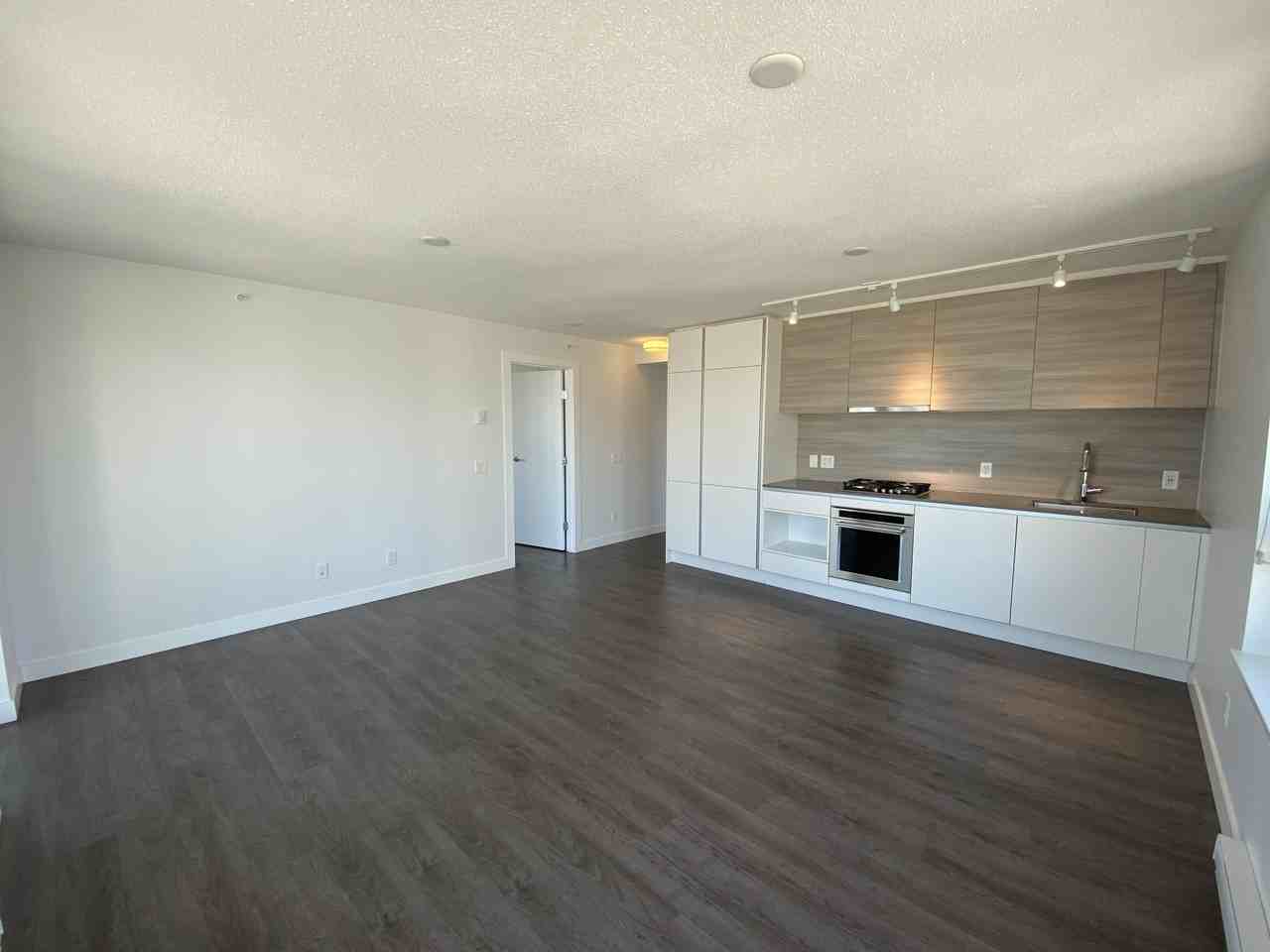 908 Quayside Drive - Photo 3 of 23