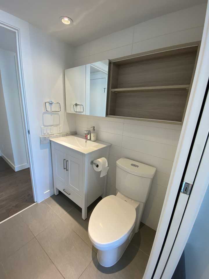 908 Quayside Drive - Photo 7 of 23