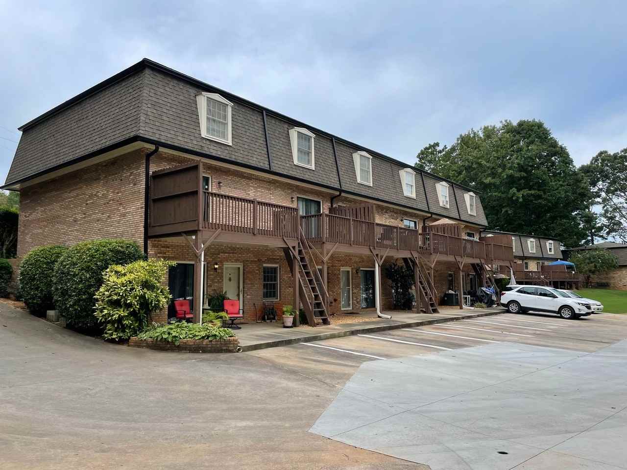 Kingswood South Apartments - Photo 2 of 31