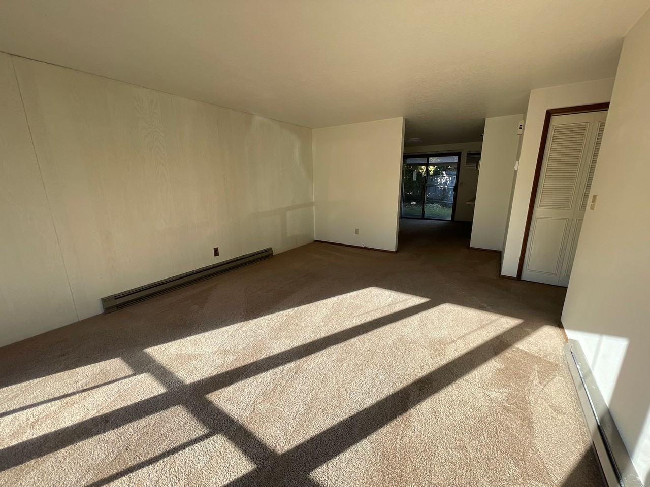 1780 Se Douglas Ave - Photo 2 of 16