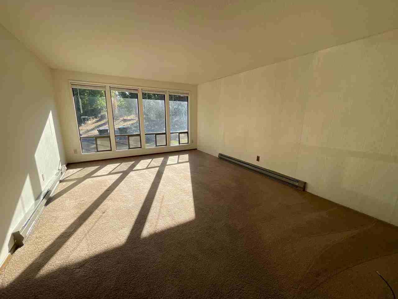 1780 Se Douglas Ave - Photo 3 of 16