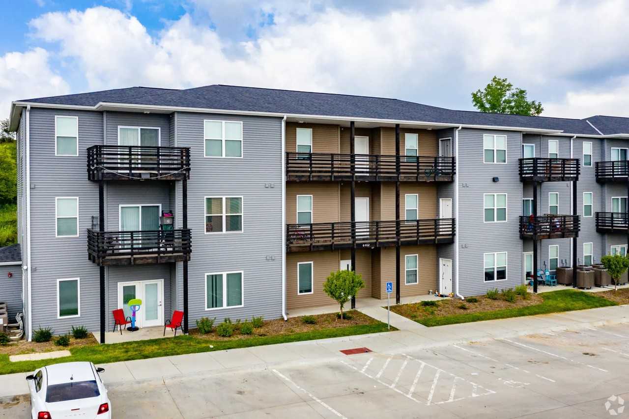 Aspen Grove Apartments - Photo 2 of 12