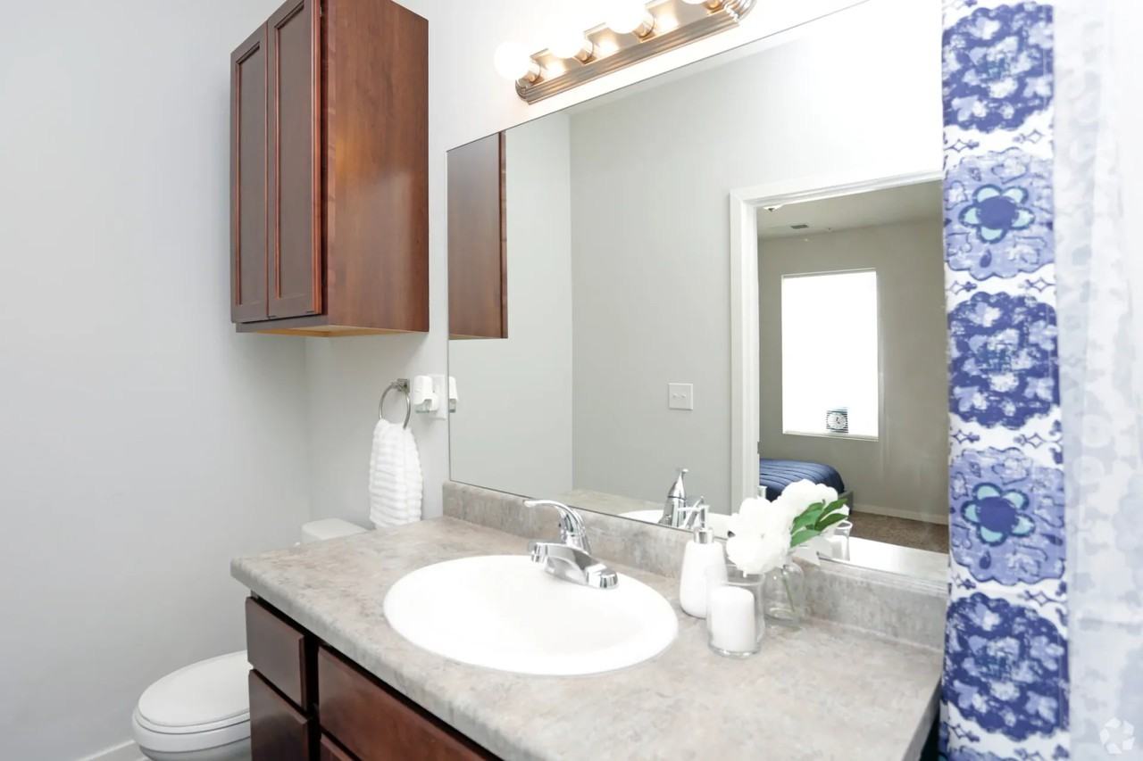 Aspen Grove Apartments - Photo 5 of 12